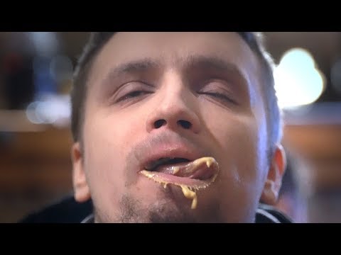 Видео: Кажется, я съел свиное колено...