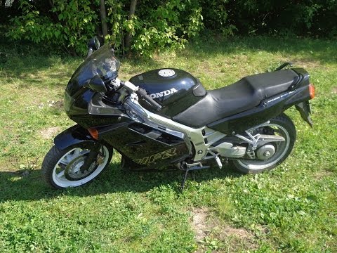 Видео: Неожиданная покупка Александра, или обзор Honda VFR 750F RC36!!!