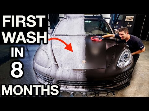 Видео: Первая мойка за 8 месяцев: грязный дизельный Porsche Cayenne, подержанный автомобиль!