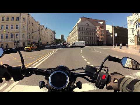 Видео: 🌞 Мотоэкскурсия по Москве | 🏰 Кремль | 🏍️ YAMAHA BOLT RIDE | PURE ENGINE SOUND ONLY