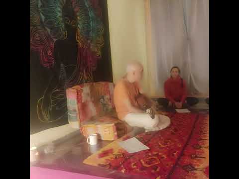 Видео: Киртан с Враджа Кришна Дас в Амитабха йога шала