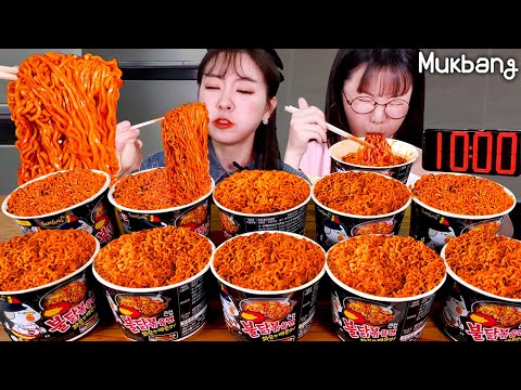 Видео: Могу ли я съесть 10 из самых шпицких мясных в Корее за 10 минут?🔥 острый Ramen вызов Mukbang!