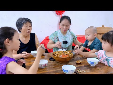 Видео: Жареные рисовые лепешки с плавающим крабом, 3 детям понравилось, но свекровь не ела крабов