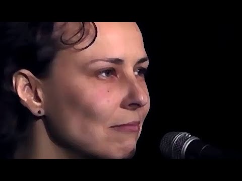 Видео: Юлия Чичерина. Творческий вечер в СПб 3.01.2019