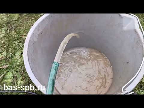 Видео: Разница в качестве воды в колодце и Абиссинской скважине