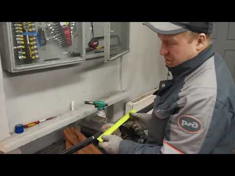 Видео: Ч.3.   Монтаж тройниковой муфты на кабеле МКПпАБпШп 7х4х1 05+5х2х0,7 с отпаем 4х4х1 2