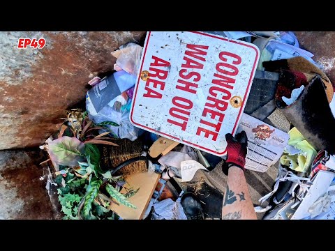 Видео: НЫРЬЁМ В МУСОРНЫХ КОНТЕЙНЕРАХ! - УТИЛИЗАЦИЯ В ОРЛАНДО!