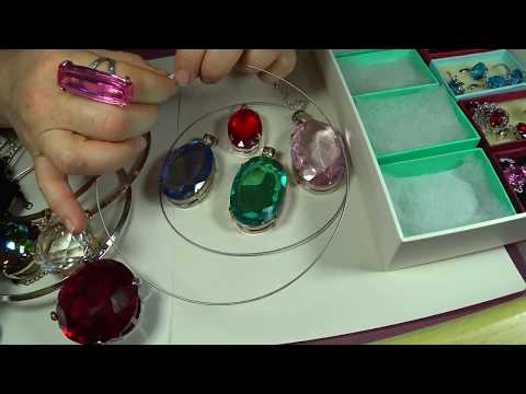 Видео: Бижутерия с Алиэкспресс / чокеры и большие кулоны 32