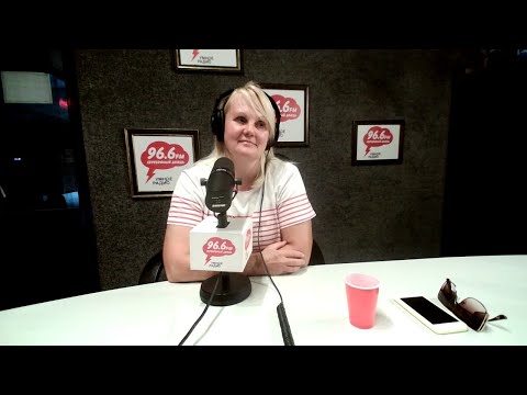 Видео: Интерьерный дизайнер Татьяна Швабауэр  о том, как выбрать аромат для дома, офиса или кофейни