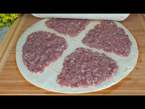 Видео: Вкуснее всяких чебуреков, готовлю два раза в день и просят еще! Быстро и вкусно из лаваша и фарша