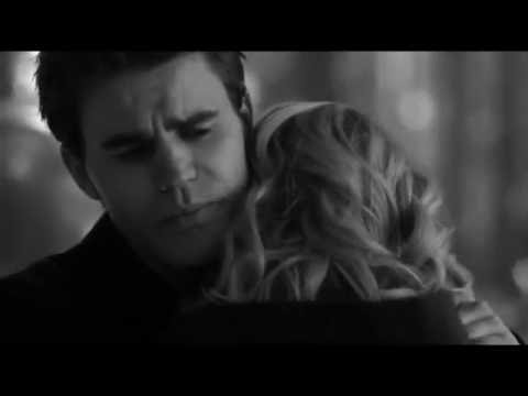 Видео: Керолайн и Стефан - давай взорвёмся громкими петардами