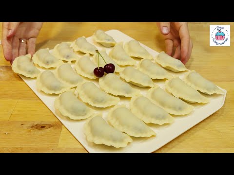 Видео: ВАРЕНИКИ с ВИШНЕЙ не развариваются, не текут! Удачное тесто для вареников