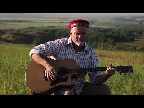 Видео: Леонид Прилепин исполняет песню Лидуша Хабиба