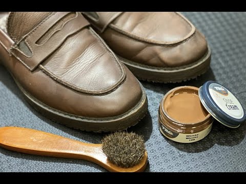 Видео: Как восстановить кожаные изделия кремом-реставратором