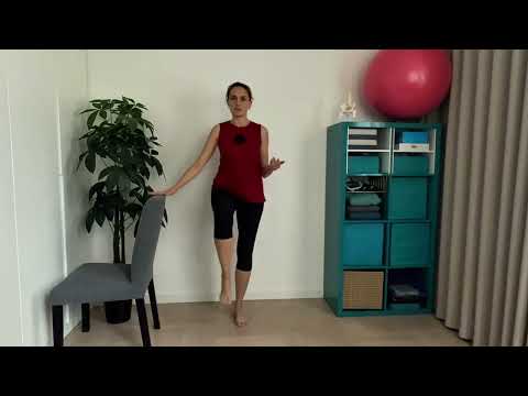 Видео: Тренировка для развития баланса 