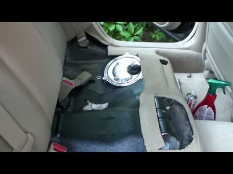 Видео: Honda legend KB1 Замена топливного фильтра