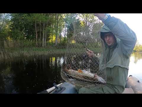 Видео: Сплав по весенней реке .Щука не лезет в садок!