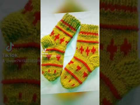 Видео: #носки #пинетки#вязания#вязанияспицами#оксанапалагутина 