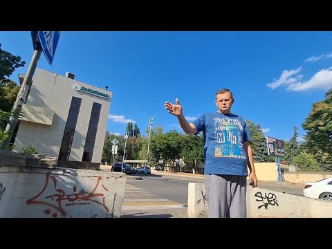 Видео: Прохожий докапался за граффити а центри Пятигорска.   (граффити трип в пятигорск)