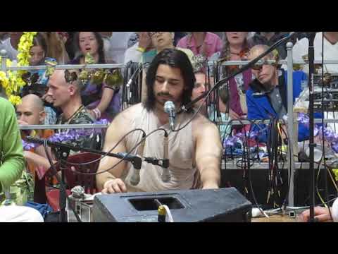 Видео: ЕМ Дхрува прабху || Вечерний Киртан || Пандал