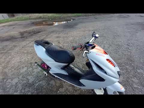 Видео: Обзор моего Yamaha Aerox 70см³