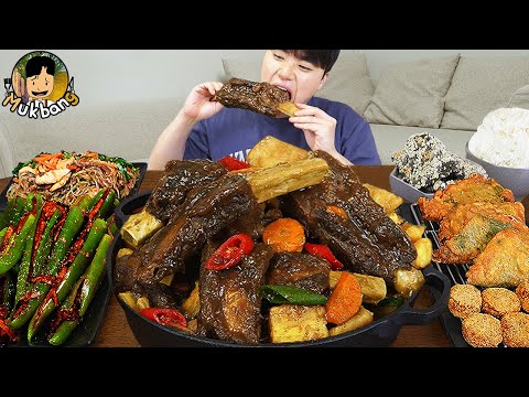 Видео: ASMR MUKBANG | Огромная говядина Галби-джим, колбаса, корейская домашняя еда рецепт ! принимать пищу
