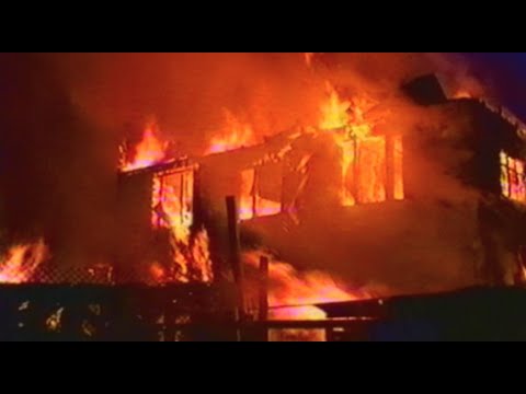 Видео: Родители – в отпуск, дочери – в пляс