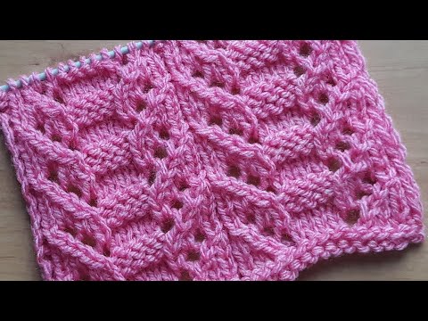 Видео: Красивый ажурный узор спицами для кардигана, джемпера, платья.