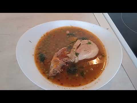 Видео: ПИЛЕШКИ БУТЧЕТА С ГРАХ. CHICKEN LEGS WITH PEAS.