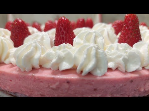 Видео: Тортик: шоколадний бісквіт, йогуртове желе та збиті вершки! / Cake: chocolate cake,  jelly,  cream!