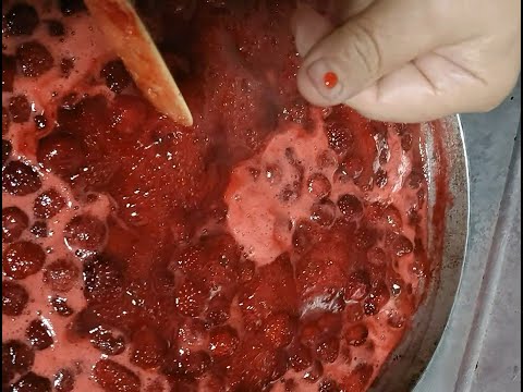 Видео: #КЛУБНИКА #жареная #назиму  #fried #strawberries