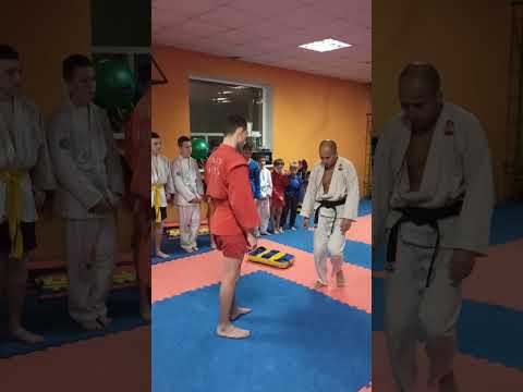 Видео: ВЫИГРАЛ 10 000₽! СЛОМАЛ НОГУ ТРЕНЕРУ!