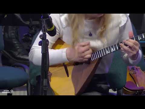 Видео: Приди, приди, Эммануил | O come, o come, Emmanuel 🌌 Анастасия Солодкая #balalaika