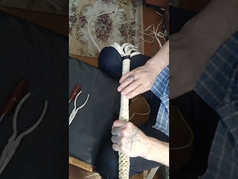 Видео: Изготовление усиленного кнута. (Часть 6.) Турецкая голова, фол.