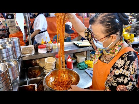 Видео: Корейская традиционная рыночная острая лапша, корейская уличная еда