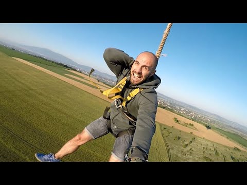 Видео: СКАЧАМ С БЪНДЖИ.. ОТ БАЛОН