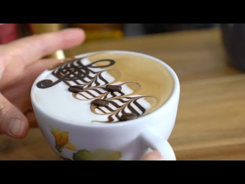 Видео: Рисуем латте-арт в виде ноты
