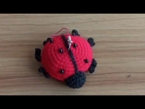 Видео: Божья коровка, игрушка крючком.