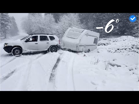 Видео: Снежный кемпинг при -6 градусах | Наш караван упал в канал | В нас врезался беспилотный автомобиль