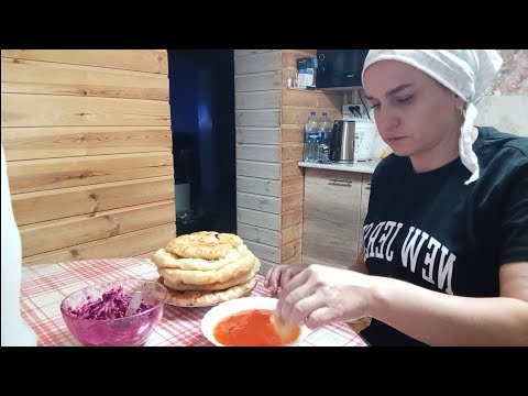 Видео: Сарай для кур почти готов / простая жизнь в деревне 🏡