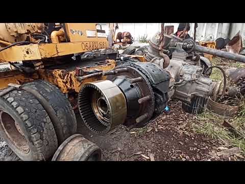 Видео: разборка мостов маз и ступичный ключ с заземлением