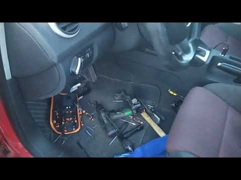 Видео: AUDI A 3 РЕМОНТ ЗАМКА ЗАЖИГАНИЯ