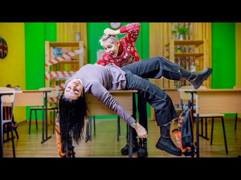 Видео: УЧИТЕЛЬНИЦЕ СТАЛО ПЛОХО???