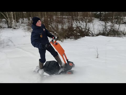 Видео: Сноубордист и люди без спецподготовки пробуют мотосноуборд Sibmaster 3 Drive 9 л. с.