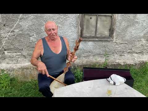 Видео: Черногорец Миленко пее песен за Бога