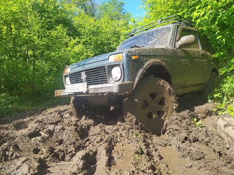 Видео: НИВА ПОЕХАЛА!!! Поставил Сафари 510. Сделал лифт. Тестовый выезд. Шевик на Кордиантах 29"