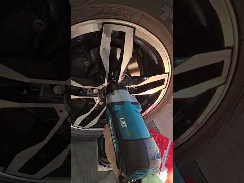 Видео: Проблема выбора. Makita DTW450 & DTW700.