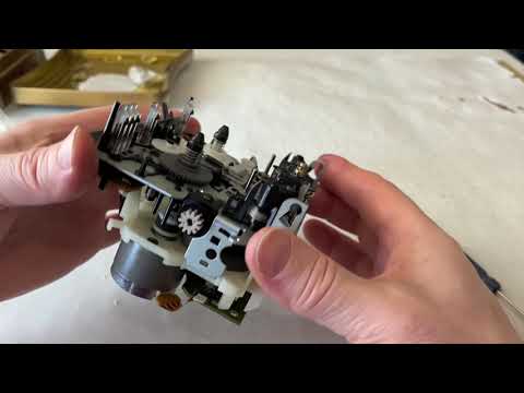 Видео: Sony tc-wr670 new belts , заміна пасиків допомогла..але 