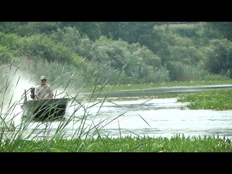 Видео: По Удаю на катері