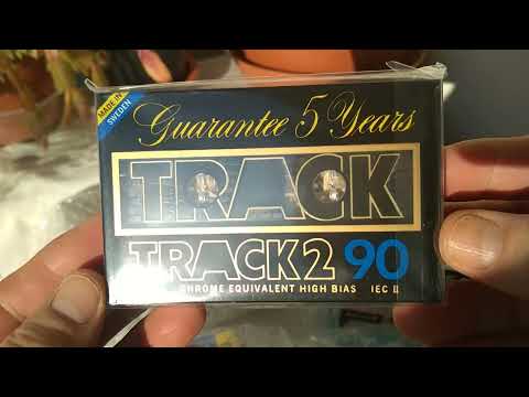 Видео: Аудиокассеты из Чехии 33. Package with audio cassette from Czech Republic 33.